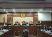 Peringatan Hakim untuk Terdakwa Kasus Suap di Jakarta